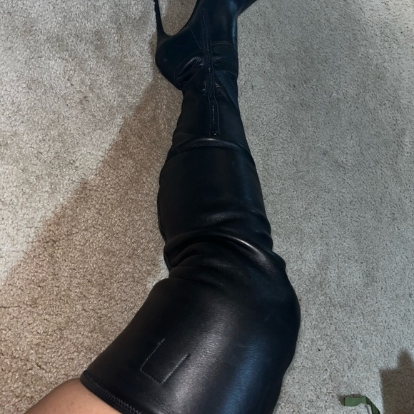 Burberry Prorsum thigh high boot excellent condition - Picture 2 of 11